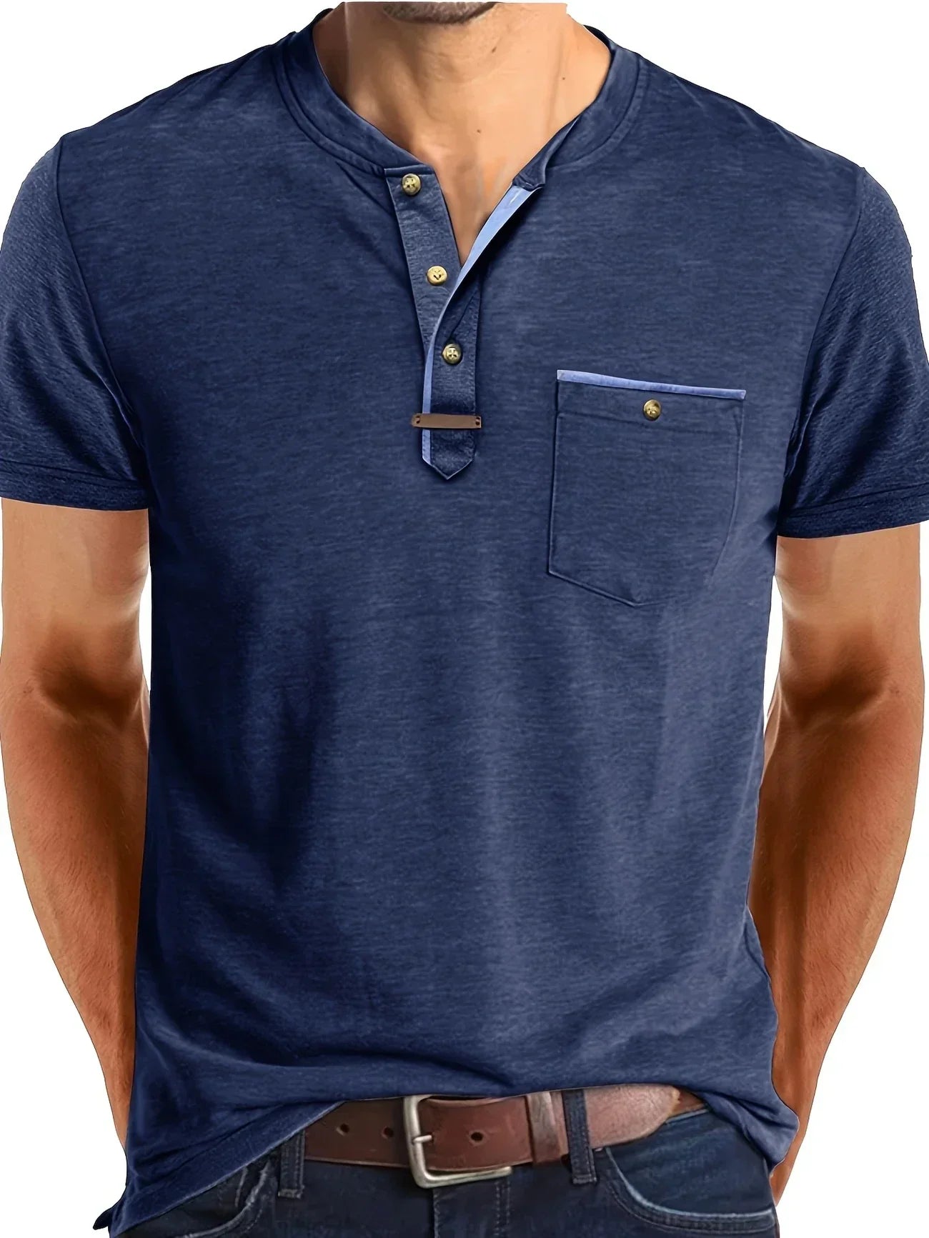 Alva™ | Elegant T-shirt med rund hals og lomme